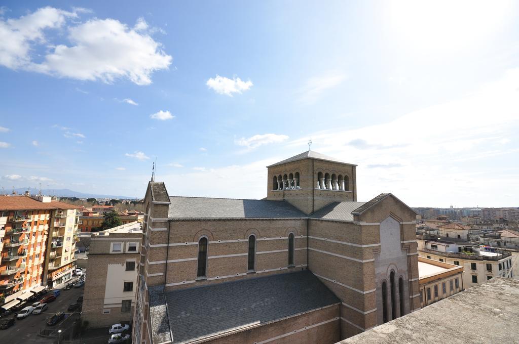 Apartamento Penthouse With View Roma Exterior foto