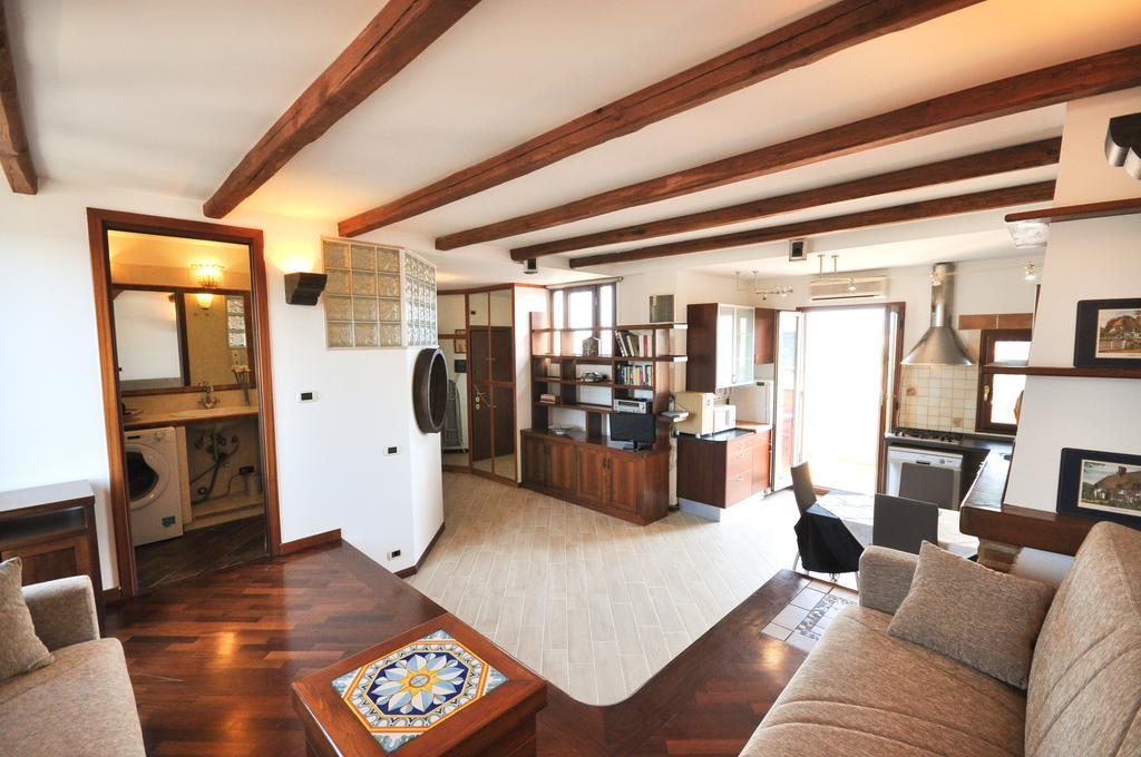 Apartamento Penthouse With View Roma Exterior foto