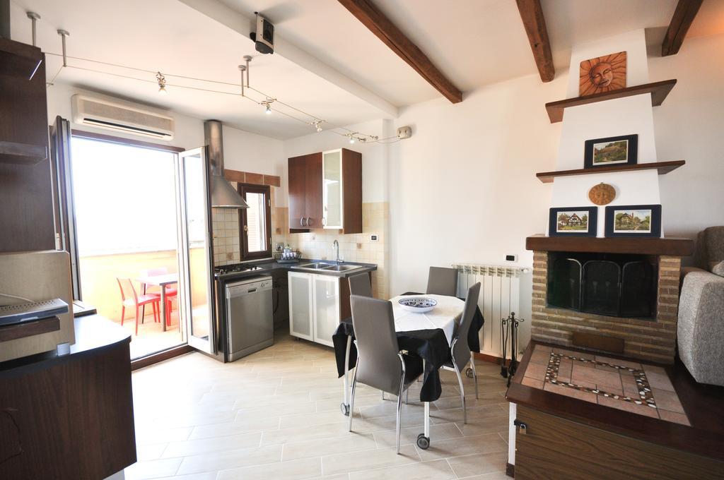 Apartamento Penthouse With View Roma Exterior foto
